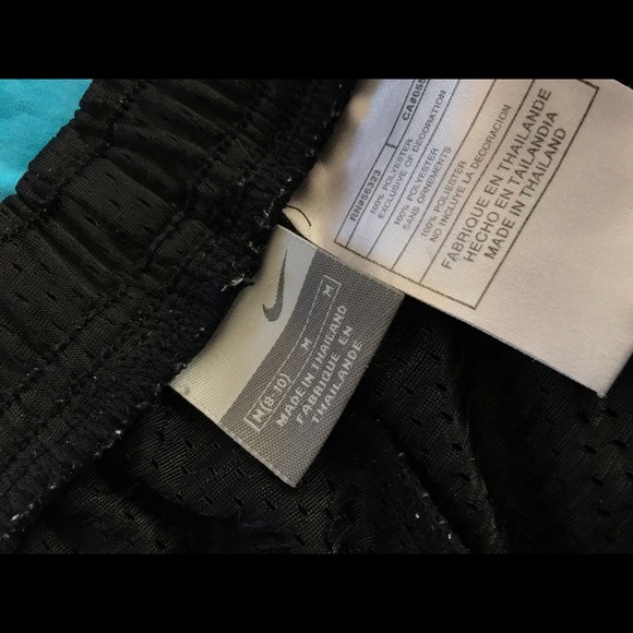 Nike Running Shorts (M 8-10) - Picture 2 of 3